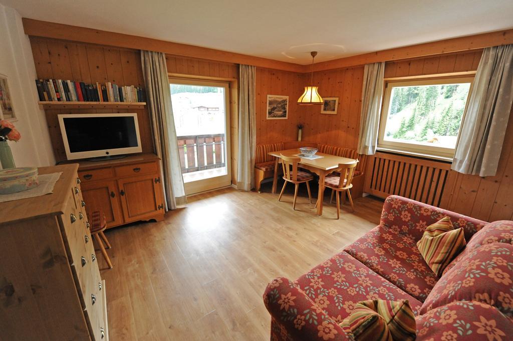 Apartments Villa Rosa Selva di Val Gardena Quarto foto